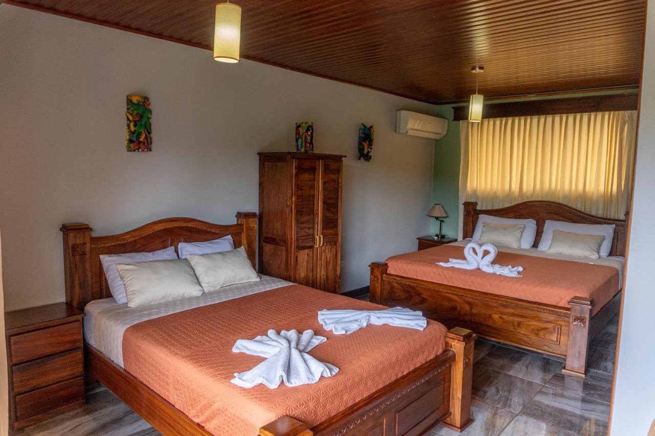 Hotel Margarita&Tour Operator Drake Bay Bagian luar foto