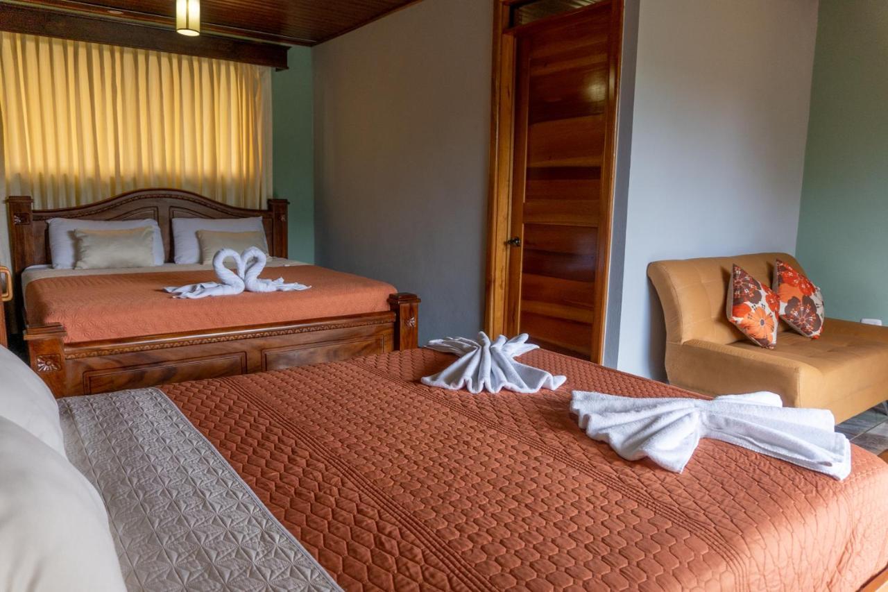Hotel Margarita&Tour Operator Drake Bay Bagian luar foto