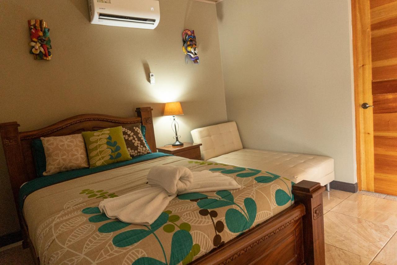 Hotel Margarita&Tour Operator Drake Bay Bagian luar foto