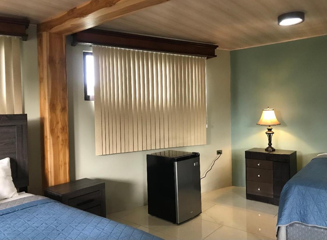 Hotel Margarita&Tour Operator Drake Bay Bagian luar foto