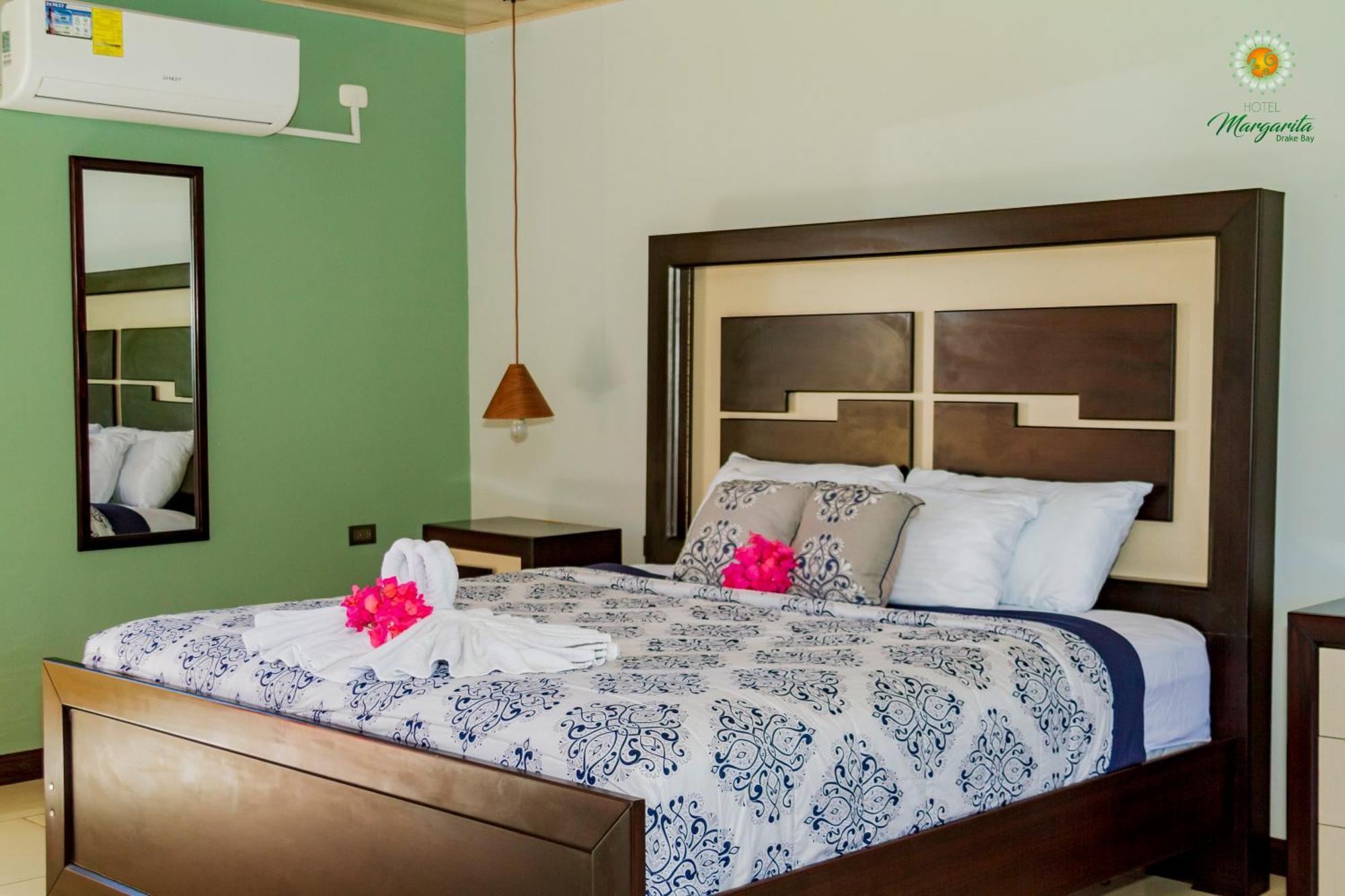 Hotel Margarita&Tour Operator Drake Bay Bagian luar foto